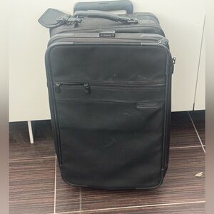 Briggs & Riley Expandable Black Carry-On Upright Luggage